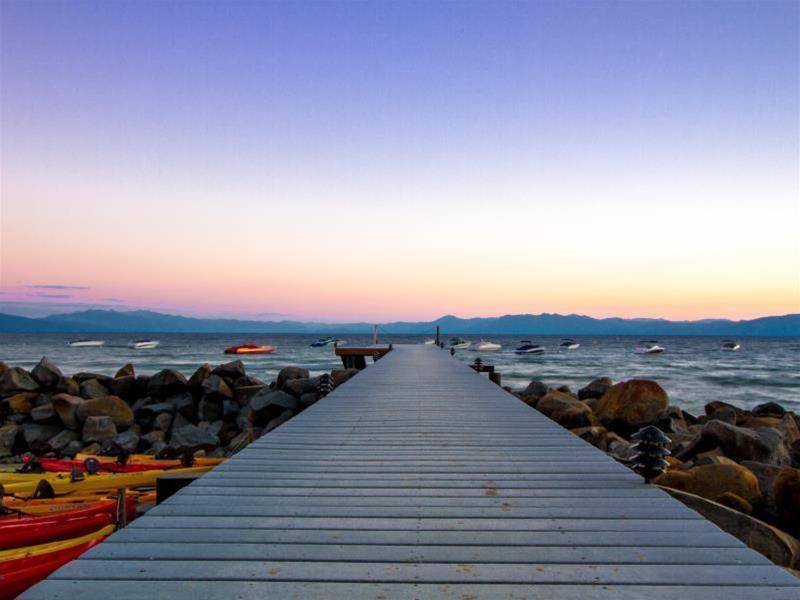 Red Wolf Lakeside Lodge Tahoe Vista Exterior foto